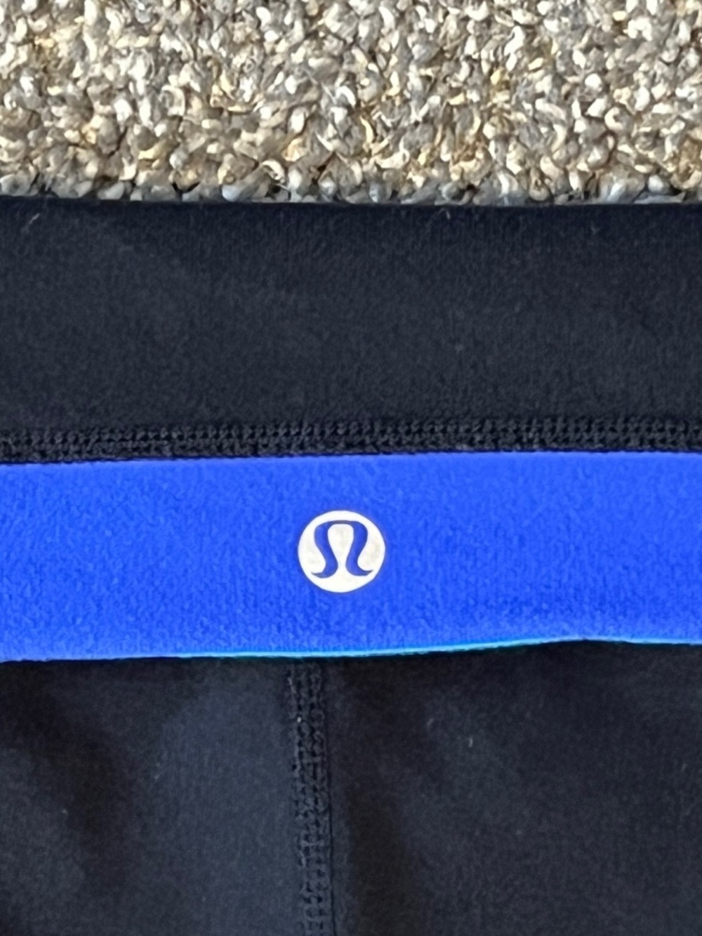 lululemon athletica Black Foldover Groove Pants with Blue Waistband Size 8 - Picture 9 of 9